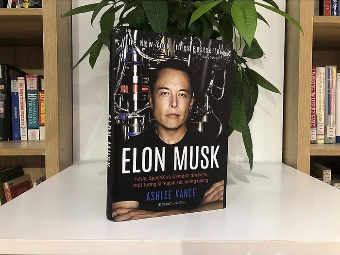 GIỚI THIỆU SÁCH HAY THÁNG 10/2026  ELON MUSK – TESLA, SPACEX VÀ SỨ MỆNH TÌM KIẾM MỘT TƯƠNG LAI NGOÀI SỨC TƯỞNG TƯỢNG  Tác giả: Ashlee Vance
